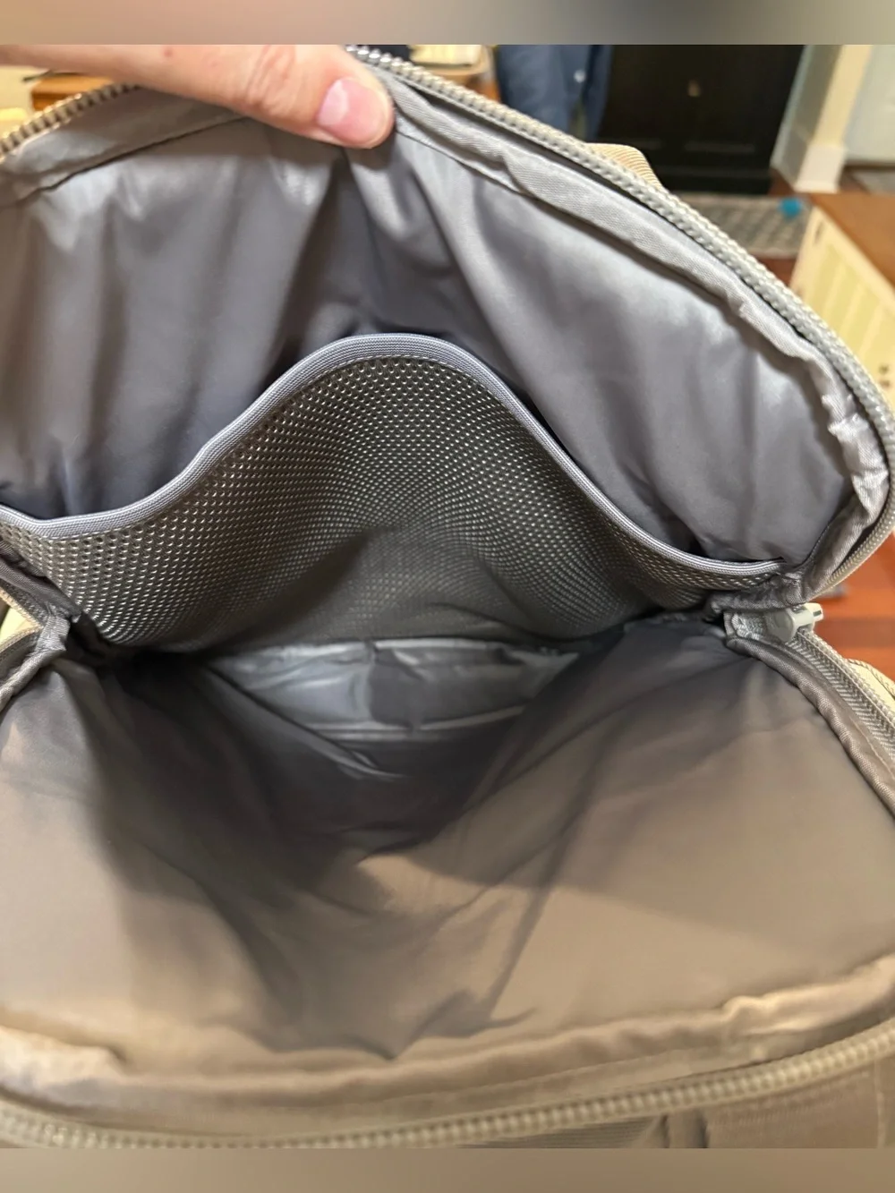 Dakine gently used